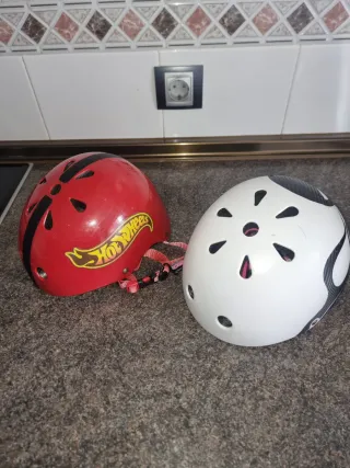 2 Cascos Infantiles Oxelo Rojos y Blancos