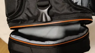 Zaino Lowepro per fotocamera reflex