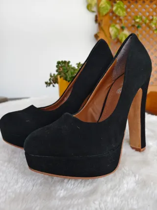 Zapatos de tacón negros talla 36