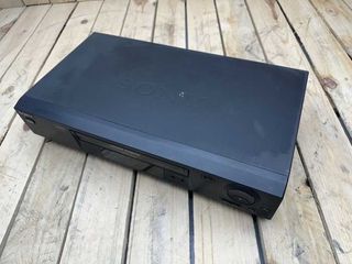 SONY VIDEO CASSETTE RECORDER SLV-SX720E