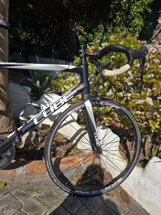 Bicicleta carretera Cube Agree SL Shimano 105