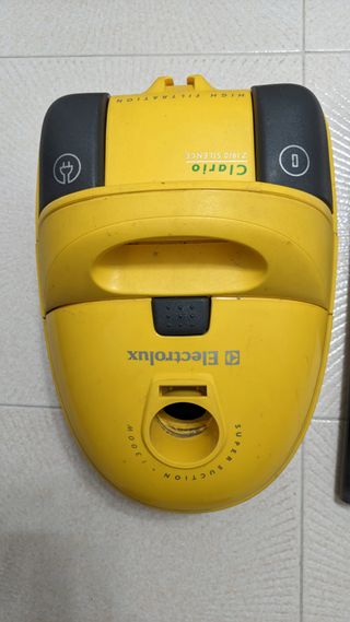 Aspiradora Electrolux Clario Silence 1300W