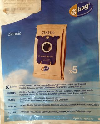 Aspiradora Electrolux Clario Silence 1300W