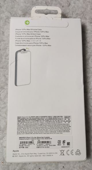 Custodia iPhone 13 Pro Max in silicone MagSafe