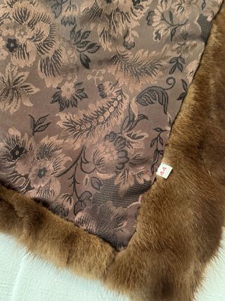 Abrigo de piel marrón