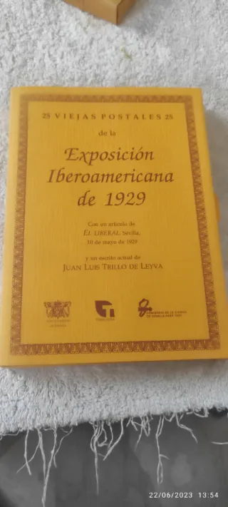 Libros de autores con postales antiguas de Sevilla
