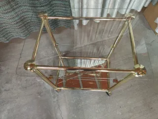 Carrito TV y Bar cristal y metal dorado