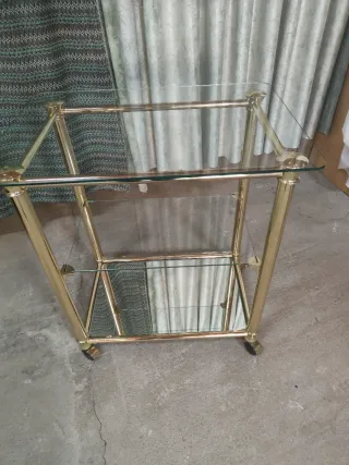 Carrito TV y Bar cristal y metal dorado