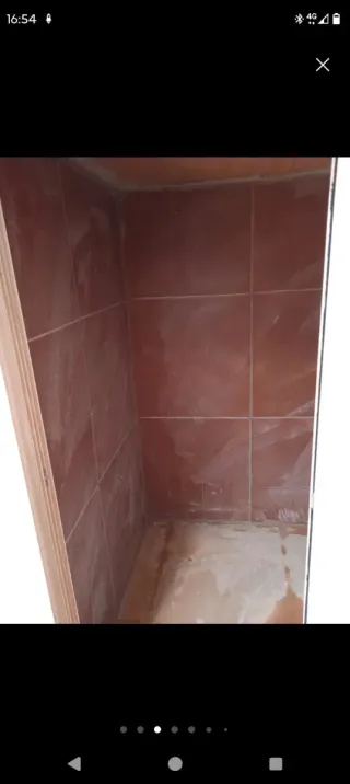 Alicatado y solado para baño