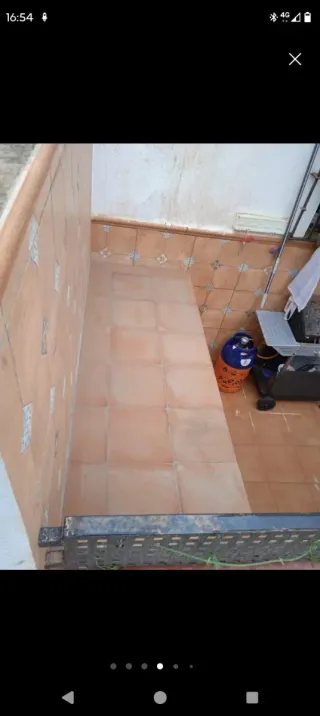 Alicatado y solado para baño