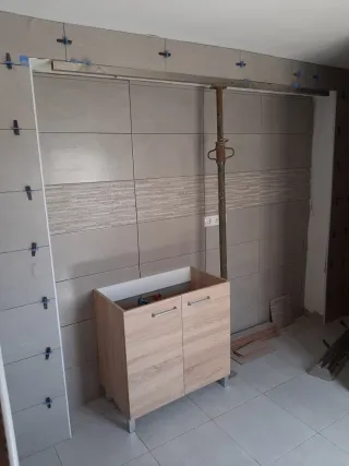 Alicatado y solado para baño