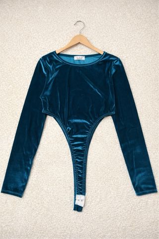 Body terciopelo manga larga talla S