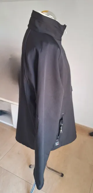 Chaqueta anorak negra Issaline