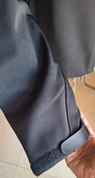 Chaqueta anorak negra Issaline