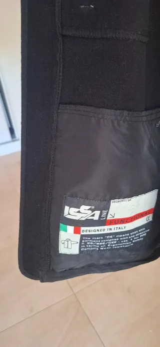 Chaqueta anorak negra Issaline