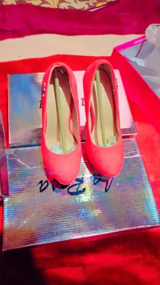 Zapatos de tacón Ana Rosa beige mujer