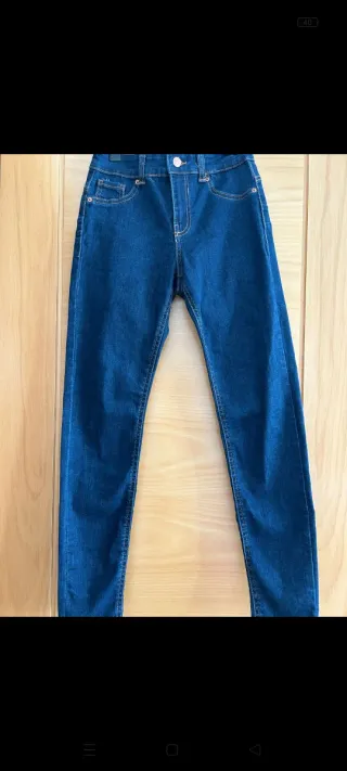 Vaqueros Bershka Talla 36