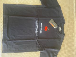 Camiseta Nude Project Negra Cerezas