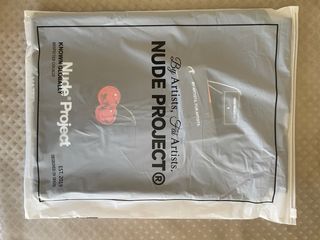 Camiseta Nude Project Negra Cerezas