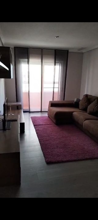 Se alquila piso en zona squash Elche