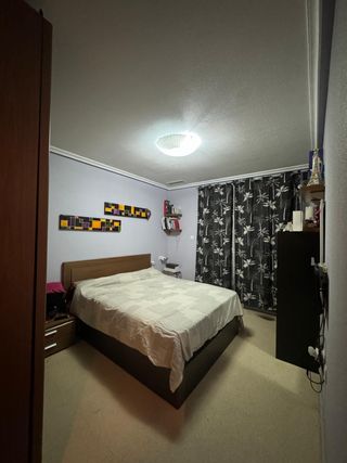 Se alquila piso en zona squash Elche