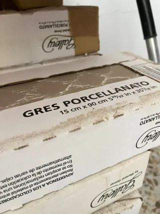 Suelo porcelánico imitación madera