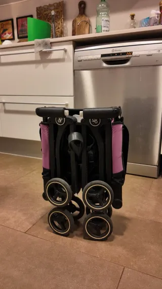 Cochecito Plegable GB Morado