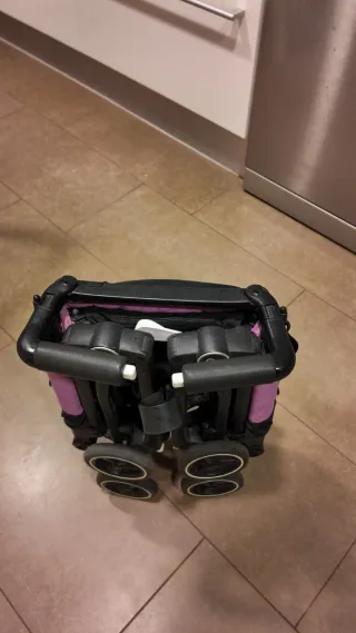 Cochecito Plegable GB Morado