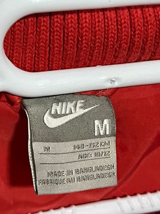 Chaqueta Nike Roja y Blanca Talla S
