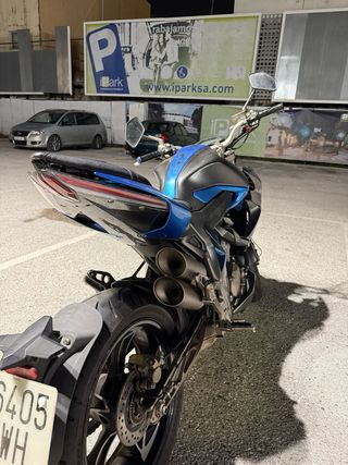 Zontes R310 Naked Moto