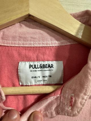 Camisa rosa Pull&Bear talla S