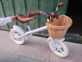 Bicicleta equilibrio infantil con cesta