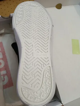 Zapatillas Globe Negras Talla 40,5.