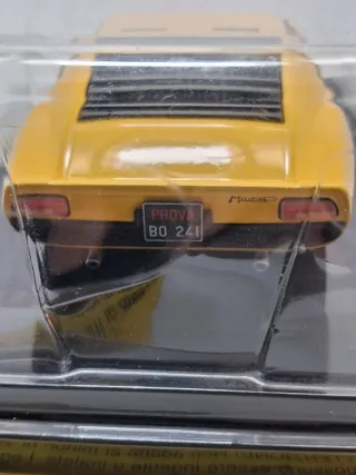 Lamborghini P400 Miura Fabbri Editori scala 1:24.