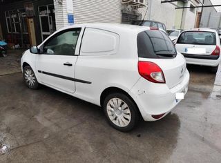 Centralita renault 228176 28321424 clio 1.5 mt (75