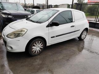 Centralita renault 228176 28321424 clio 1.5 mt (75