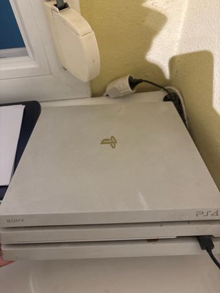 PS4 PRO