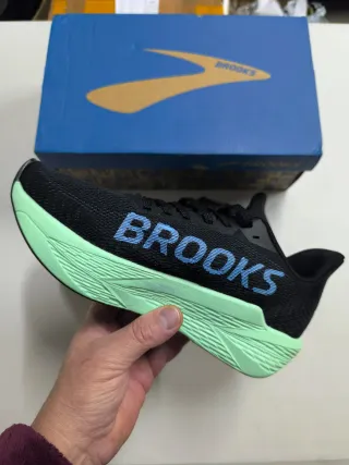 Zapatillas Brooks Hyperion Max 2 Talla 41 Nuevas