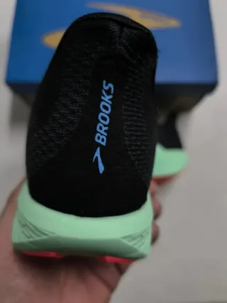 Zapatillas Brooks Hyperion Max 2 Talla 41 Nuevas
