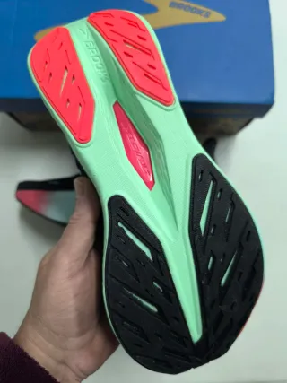 Zapatillas Brooks Hyperion Max 2 Talla 41 Nuevas