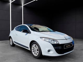 RENAULT Mégane Dynamique 1.6 16v 110