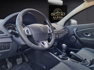 RENAULT Mégane Dynamique 1.6 16v 110