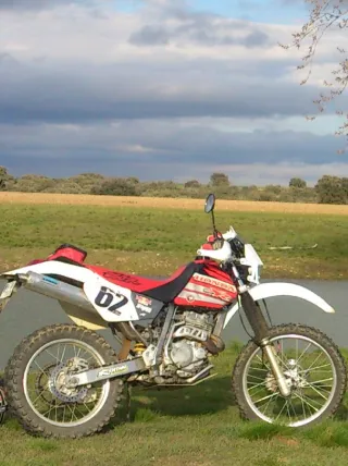 Honda XR250R Enduro/Motocross Moto