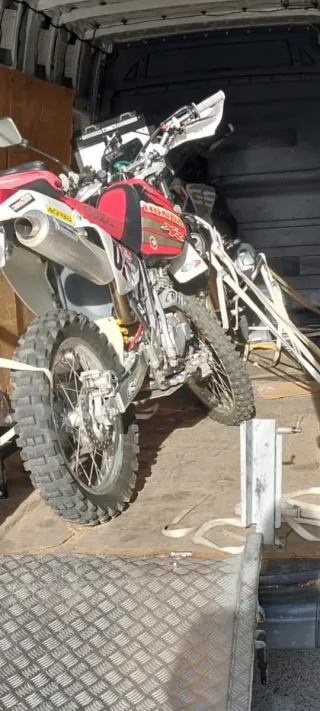 Honda XR250R Enduro/Motocross Moto