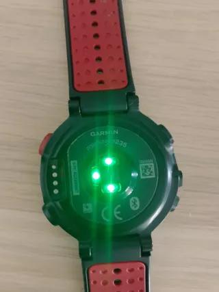 Reloj Garmin Forerunner 235 Negro/Rojo