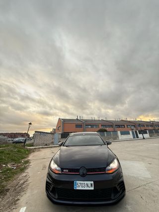 Volkswagen Golf Gti Club Sport