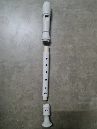 Flauta dulce blanca de madera