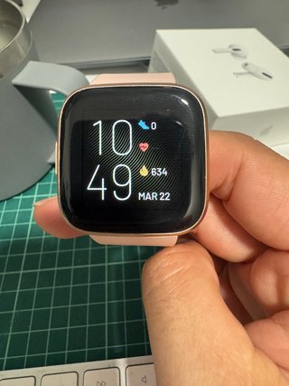 Fitbit Versa 2 Smartwatch Oro/Rosa