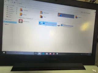 Portátil Lenovo Plata y Negro