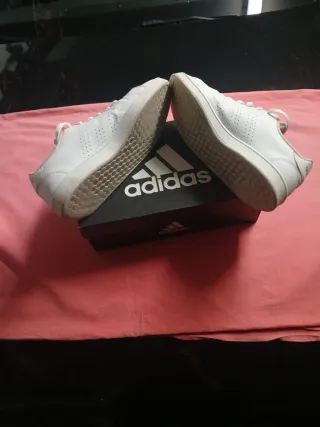 Scarpe da tennis Adidas bianche